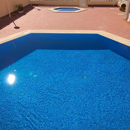 Spanish Connection - Seychelles Apartment *